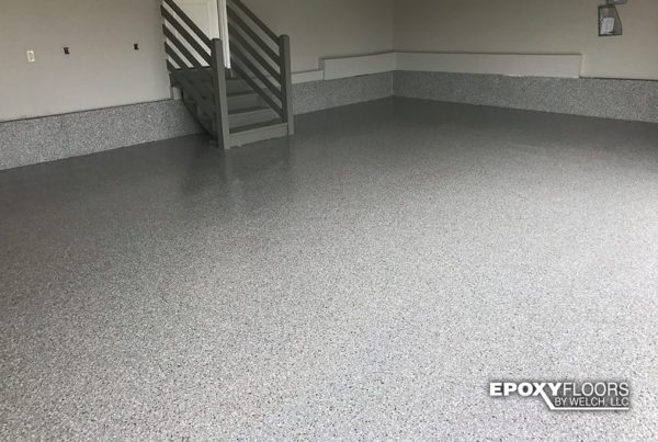 Epoxy Flake garage floor in Creekbed