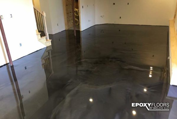 Epoxy floor in Titanium Metallic